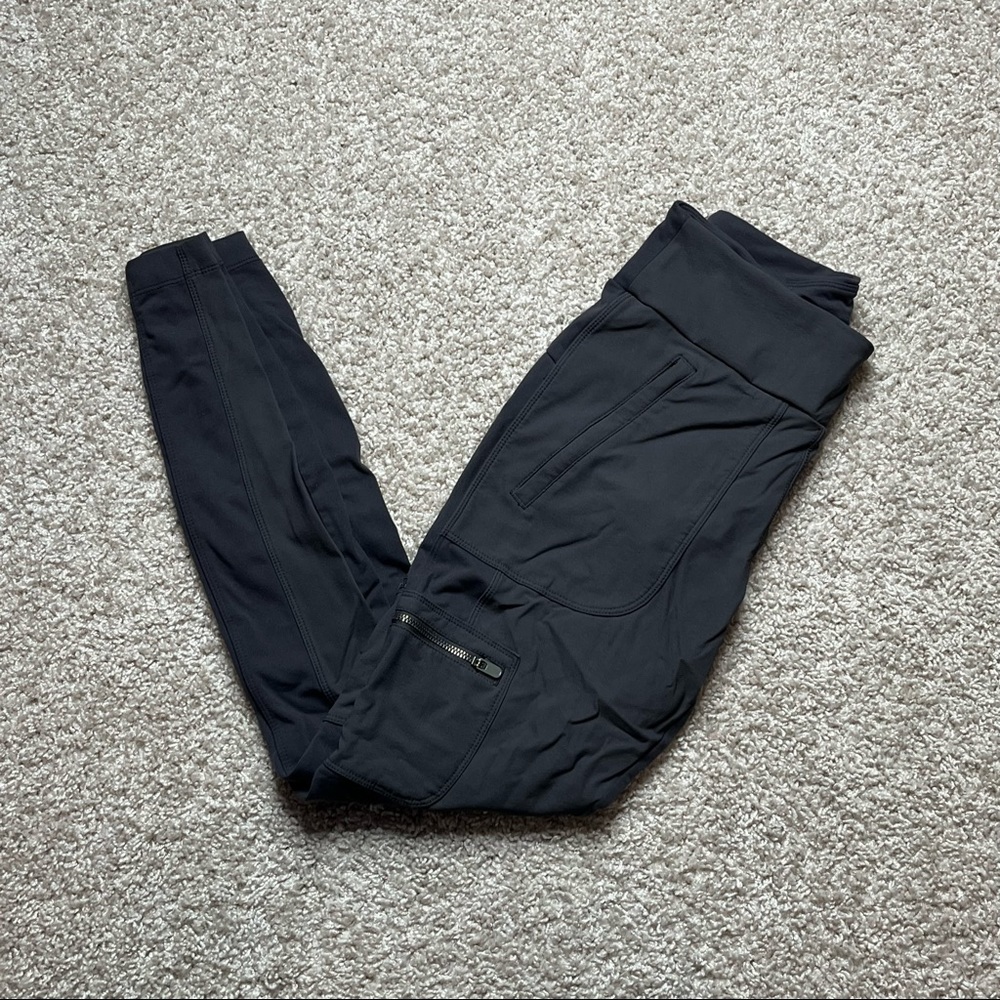 Athleta High Line Hybrid Cargo Leggings
